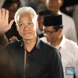 Ganjar Tiba-Tiba Bilang Terlalu Sering 'Dihajar', Ada Apa?