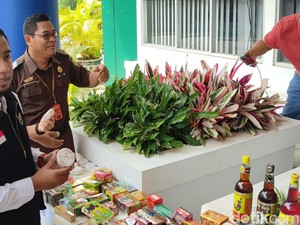 Obat Kuat Ilegal Marak di Jateng, Awas Picu Moon Face hingga Gagal Jantung!