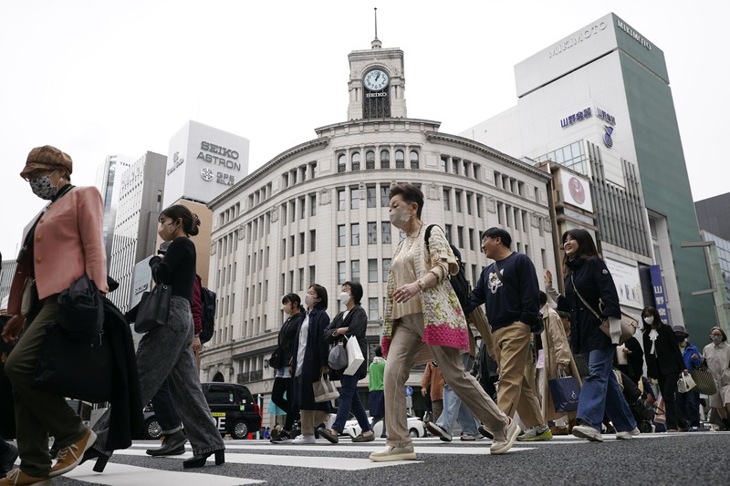 Jepang di ambang Resesi. (AP Photo/Eugene Hoshiko, File)