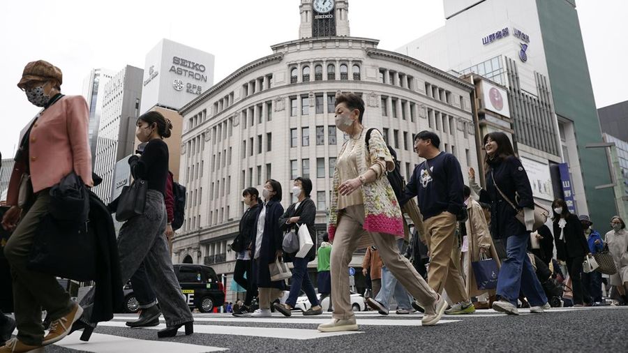 Jepang di ambang Resesi. (AP Photo/Eugene Hoshiko, File)