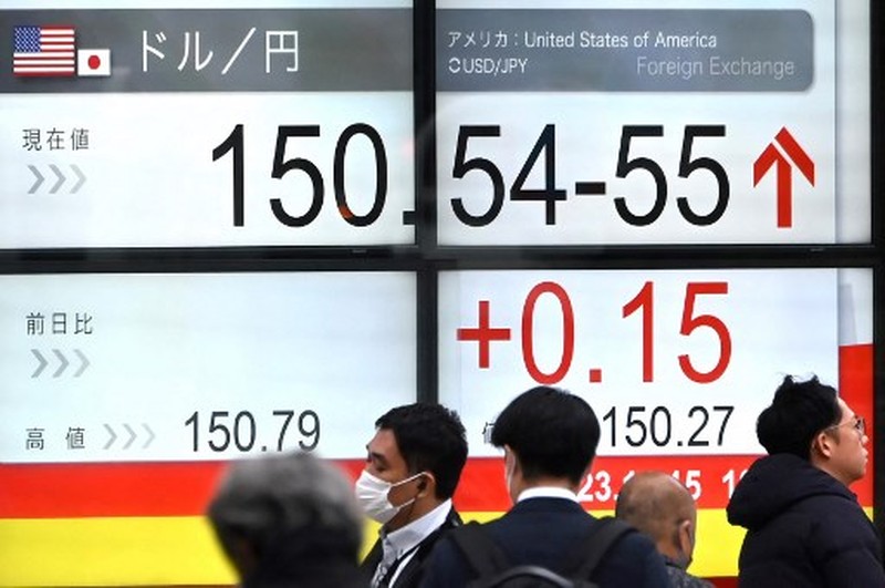 Jepang di ambang Resesi. (AP Photo/Eugene Hoshiko, File) Jepang di ambang Resesi. (AP Photo/Eugene Hoshiko, File)