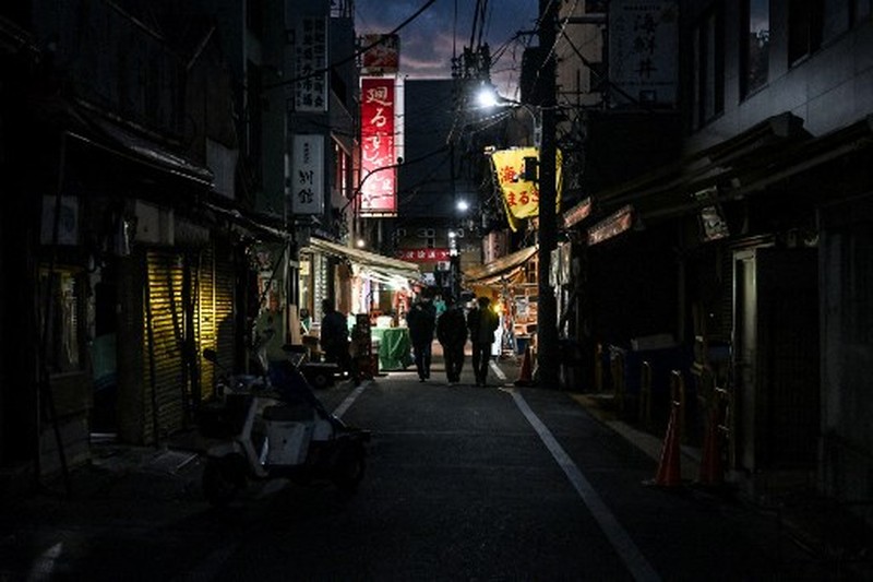 Jepang di ambang Resesi. (AP Photo/Eugene Hoshiko, File)