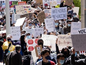 Kenapa Lebih Banyak Orang Asia-Amerika yang Pakai Senjata Api?