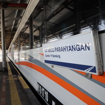 Dipepet Kereta Cepat Whoosh, Begini Nasib KA Argo Parahyangan