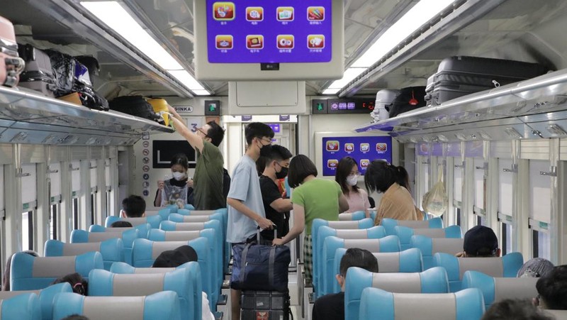 Operasional Kereta Api Argo Parahyangan masih beroperasi secara normal. (Dok. KAI)