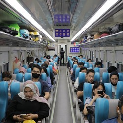 KAI Tebar Diskon Tarif Kereta Api 24%, Cek Daftar Rutenya!
