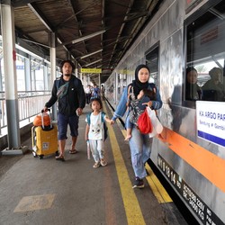 KA Argo Parahyangan Disetop, Jadwal KA Cepat Whoosh Justru Ditambah