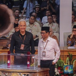 Netizen Ngomongin Mahfud, Ada Dua Isu yang Sering Disebut