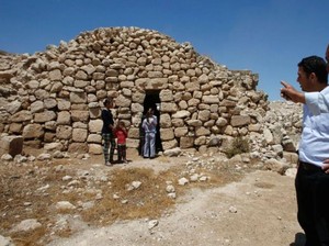 Palsukan Sejarah, Israel Incar Desa Arkeologi di Palestina
