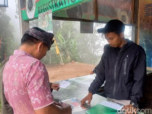 Pos ke Air Terjun Sekumpul Ditutup Sementara Buntut Palak Wisatawan Rp 300 Ribu