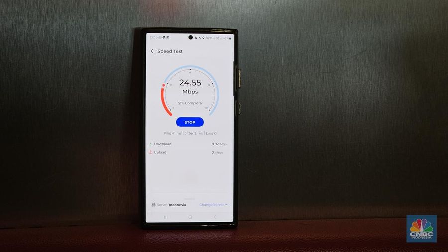 Kementerian Komunikasi dan Informatika (Kominfo) meluncurkan Signal Monitoring (Sigmon), sebuah aplikasi yang bisa digunakan untuk memantau sinyal internet di HP. (CNBC Indonesia/Intan Rakhmayanti Dewi)