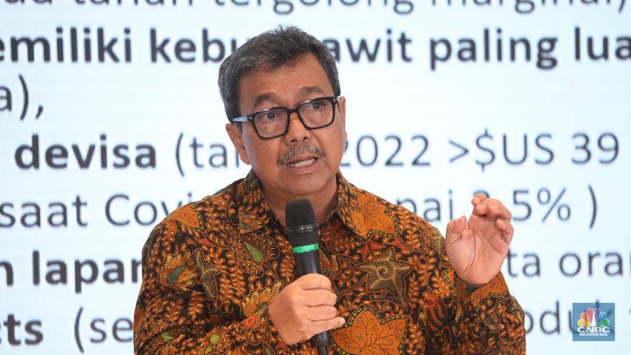 Ketua Pusat Riset Sawit IPB, Dr. Budi memberikan pemeparan dalam Special Dialogue 'Menata Masa Depan Sawit Indonesia, di Jakarta, Kamis (16/11/2023). (վ/Tri Susilo)