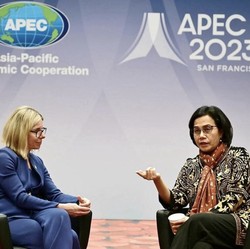 Sri Mulyani Bertemu Pejabat Tinggi Bank Dunia di APEC