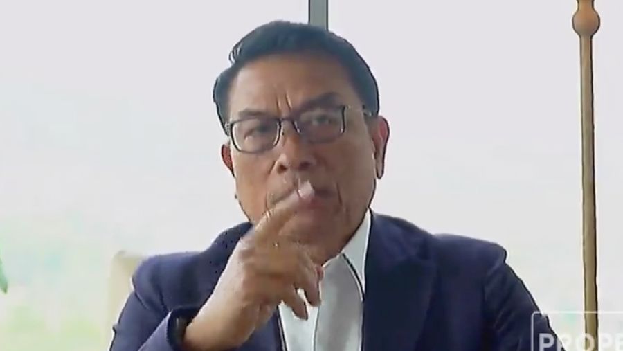 Pembina DPP APKASINDO, Moeldoko memberikan pemeparan dalam Special Dialogue 'Menata Masa Depan Sawit Indonesia, Kamis (16/11/2023). (վ)