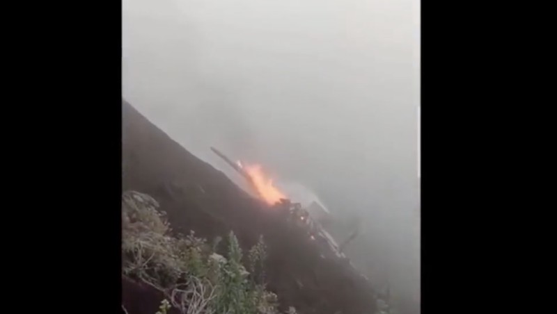 Pesawat TNI AU jatuh di Pasuruan. (Tangkapan Layar Video CNN Indonesia)