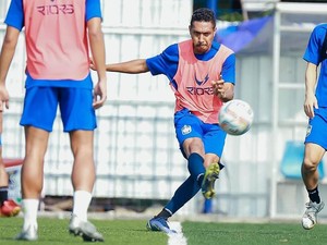 Cedera Parah, Pemain PSIS Delvin Rumbino Akhiri Musim Lebih Cepat