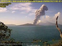 Erupsi G. Anak Krakatau pada hari Jumat, 09 Juni 2023. (Dok. magma.esdm)