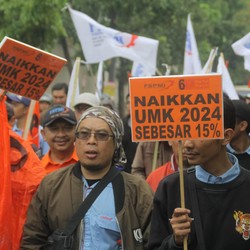 Batal Hari Ini! UMP DKI 2024 Diumumkan Pekan Depan