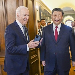 Blokir China, Amerika Larang Investasi di Tiga Sektor Bisnis Ini