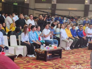 Ditemani Bobby, Gibran Hadiri Acara Konsolidasi KIM Sumatera Utara