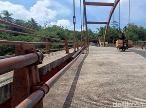 Merana Nasib Jembatan Merah Kaligintung Purbalingga Diduga Dikorupsi Rp 11 M