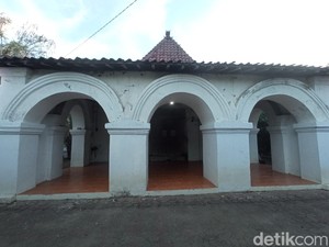 Mengenal Lawang Sanga Cirebon, Gerbang Masuk Utusan Kerajaan