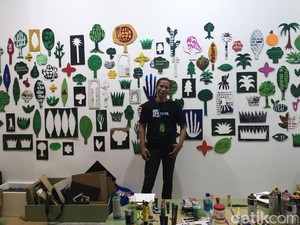 Farhan Siki Ajak Anak-anak Bermain dengan Kardus