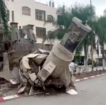 Detik-Detik Israel Hancurkan Monumen Pembebasan Palestina