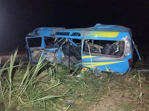 KA Probowangi Tabrak Elf di Lumajang