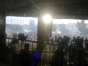 Kalahnya Gresik United Bikin Suporter Murka Berujung Kericuhan Usai Laga