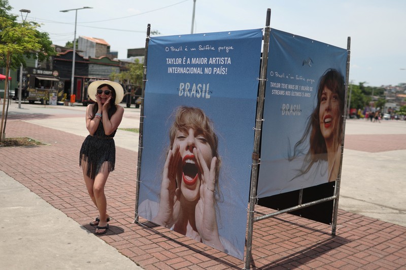 Konser penyanyi asal Amerika Serikat, Taylor Siwft di Rio De Janeiro ditunda akibat gelombang panas (REUTERS/Pilar Olivares) Konser penyanyi asal Amerika Serikat, Taylor Siwft di Rio De Janeiro ditunda akibat gelombang panas (REUTERS/Pilar Olivares)