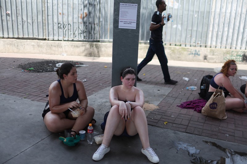 Konser penyanyi asal Amerika Serikat, Taylor Siwft di Rio De Janeiro ditunda akibat gelombang panas (REUTERS/Pilar Olivares)