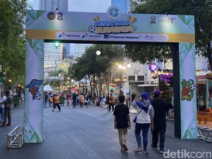 Pesta Bola Surabaya: Banyak Warga ke Jalan Tunjungan, UMKM Makin Cuan