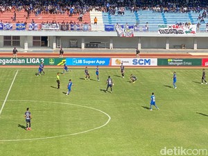 Sundulan Krisna Budianto Bawa PSIM Unggul 1-0 Lawan Perserang di Babak Pertama
