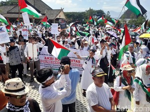 Pekik Free Palestine Menggema di Sumedang