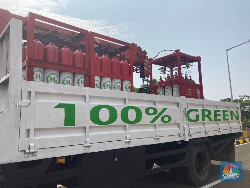 Acara Peresmian Green Hydrogen Plant oleh PT PLN (Persero) di PLTGU Tanjung Priok, Jakarta, Senin (20/11/2023). (CNBC Indonesia/Verda Nano Setiawan) Acara Peresmian Green Hydrogen Plant oleh PT PLN (Persero) di PLTGU Tanjung Priok, Jakarta, Senin (20/11/2023). (CNBC Indonesia/Verda Nano Setiawan)