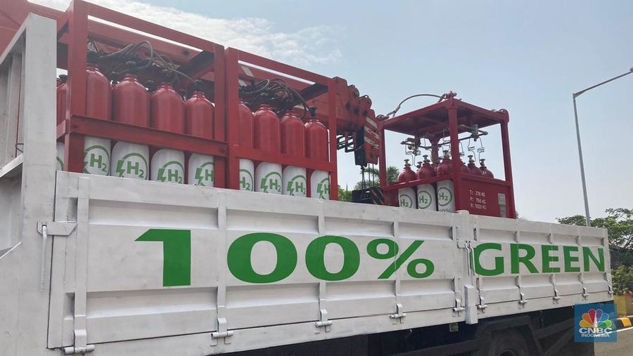 Acara Peresmian Green Hydrogen Plant oleh PT PLN (Persero) di PLTGU Tanjung Priok, Jakarta, Senin (20/11/2023). (CNBC Indonesia/Verda Nano Setiawan)