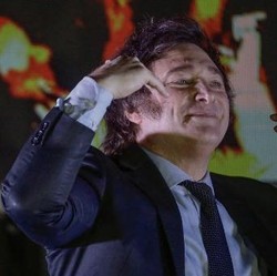 Presiden 'Gila' Sukses Selamatkan Negara Nyaris Bangkrut dari Resesi