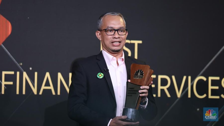 Direktur Utama Finex, Agung Wisnuaji dalam acara Road to CNBC Awards 2023 'Best Financial Services', pada Senin, (20/11/2023). Penghargaan ini merupakan para pelaku di sektor layanan keuangan yang mampu mengukir kisah sukses di tengah ketidakpastian ekonomi Tanah Air. (CNBC Indonesia/Tri Susilo)