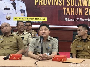 Pj Gubernur Bahtiar Tunda Umumkan Kenaikan UMP Sulsel 2024 Usai Didemo Buruh