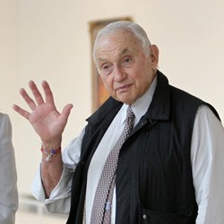 Sosok Pemilik Victoria's Secret yang Mati-matian Bela Israel