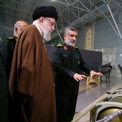 Ayatollah Khamenei Diblokir Instagram dan Facebook Berkat Israel
