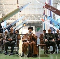 Perang Lawan AS di Depan Mata, Begini Persiapan Tempur Iran