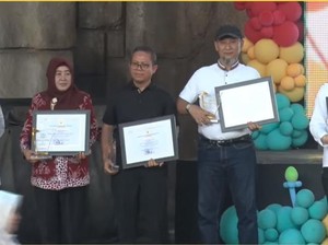 Penuhi Hak Anak, Pemkot Mojokerto Raih Penghargaan dari KemenPPPA