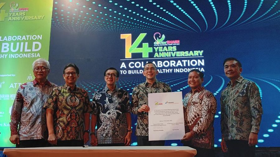 Penandatanganan kerja sama CSR PIS dengan doctorSHARE di Batavia Marina, Jakarta Utara, Minggu (19/11/2023)/Eqqi Syahputra