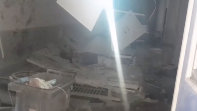 Tank pasukan Israel disebut kian mendekati area Rumah Sakit Indonesia di Gaza, setelah menyerang area dekat rumah sakit itu sejak semalam. (Tangkapan Layar Video Reuters)