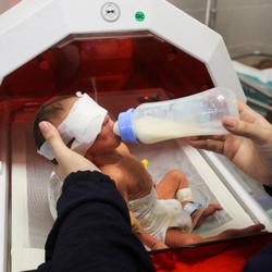 Potret Puluhan Bayi Prematur Dievakuasi dari RS Al-Shifa Gaza