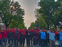 Buruh Demo UMK, Kawasan Industri di Cikarang Sampai Tol Macet