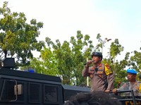 Aksi Demo Buruh Tuntut UMP DKI Naik 15% Sempat Ricuh