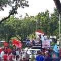 UMP DKI Belum Diketok, Buruh Demo Desak Upah 2024 Naik 15%